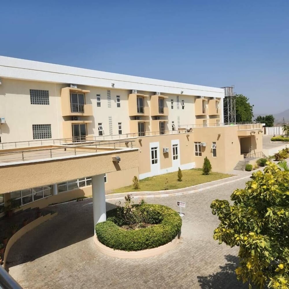 Фото отеля 1