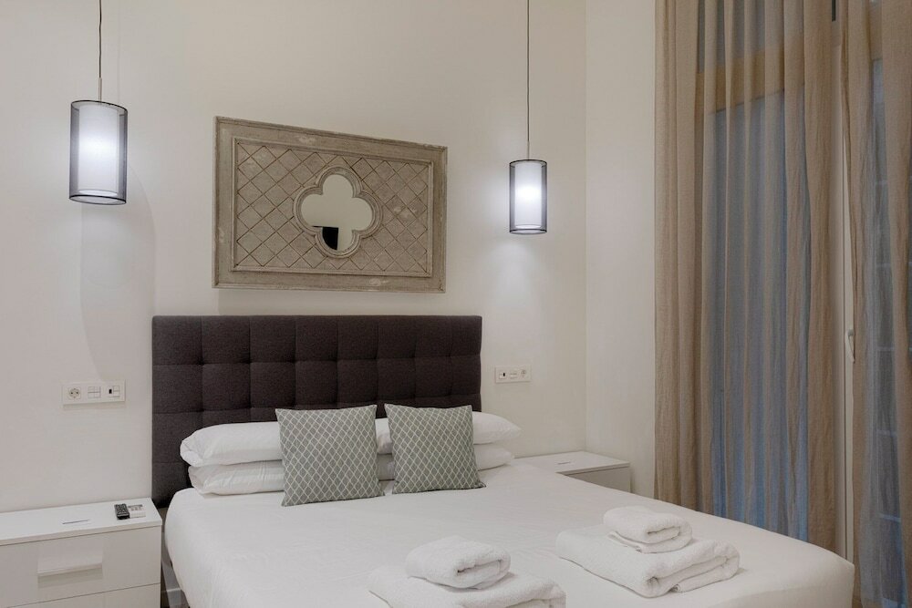 Фото Fresh Velazquez Apartments