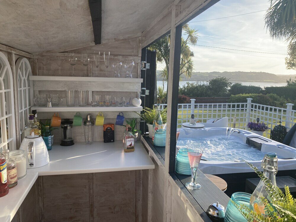 Фото Seaview Cottage on the Island