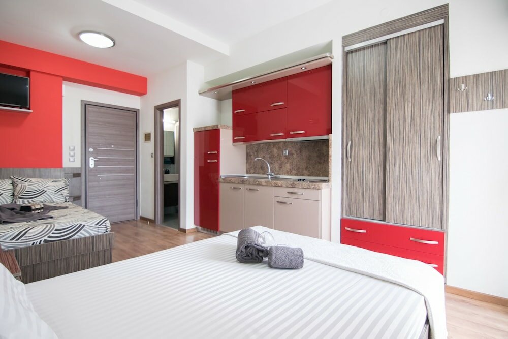 Фото Avra Comfort Rooms- Family