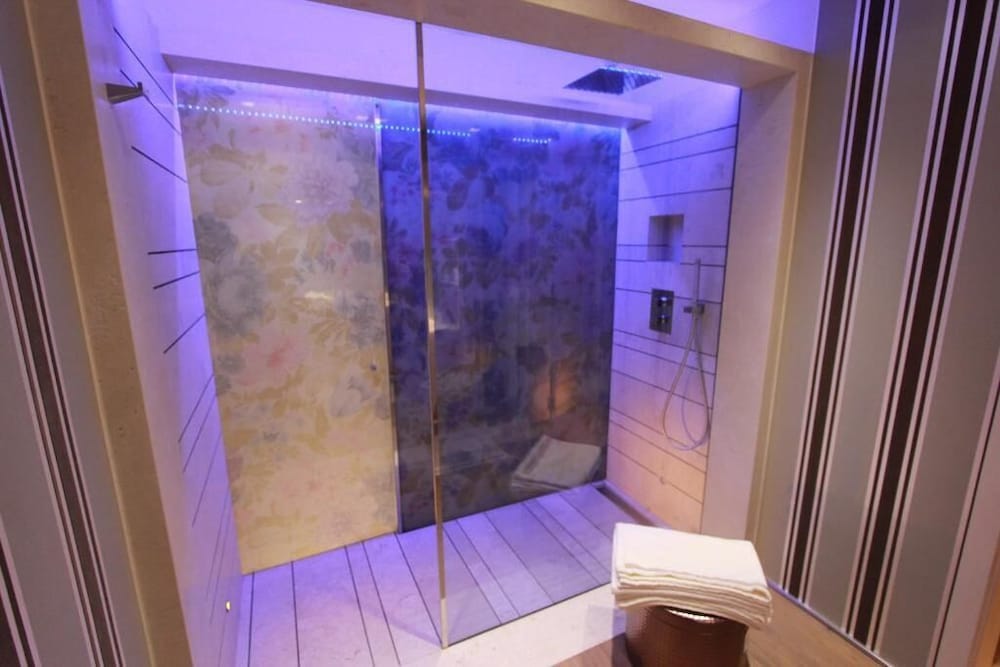 Фото Calderoni Martini Suite