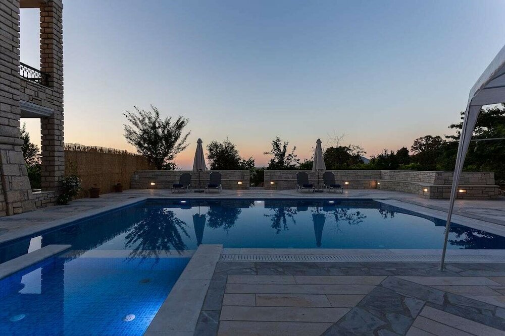 Фото Peacefull Stone-Built Villa