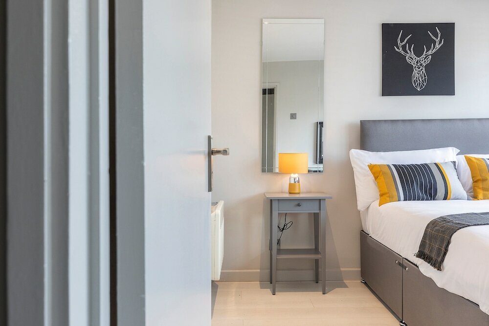 Фото Amazing 3 Bedrooms Flat Near Hyde Park & Oxford St