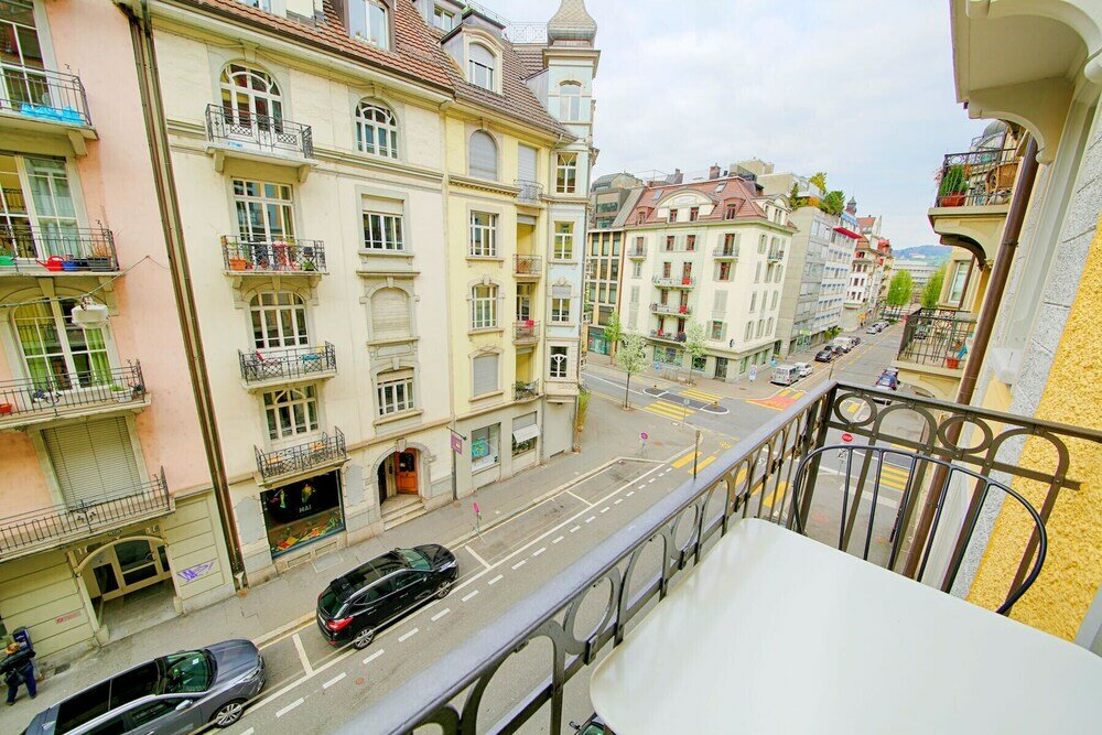 Фото Hitrental City Apartments