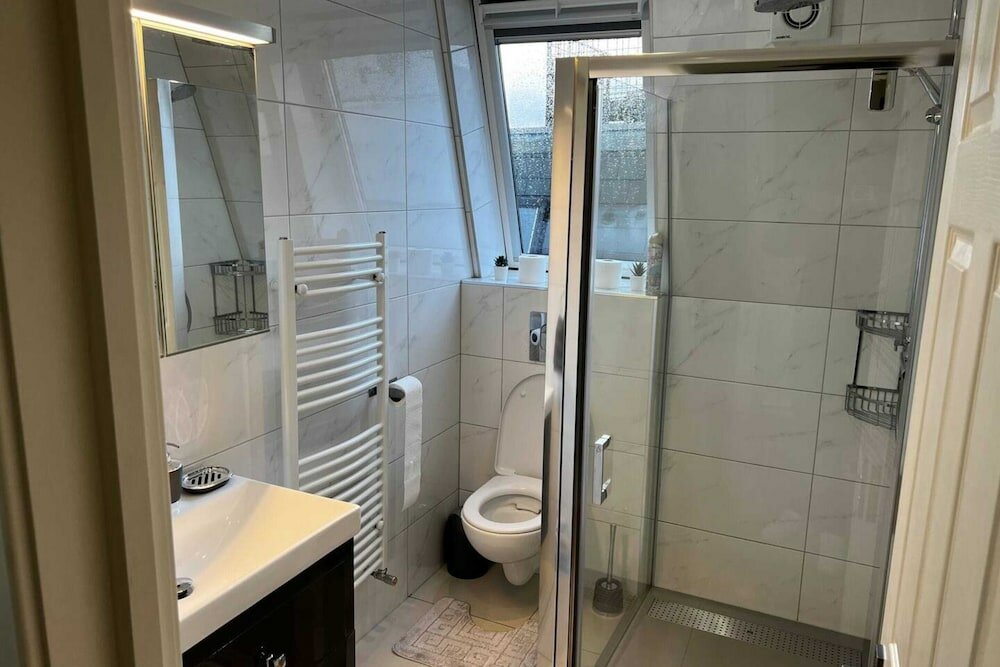 Фото Cosy 3 Bedroom Apartment Next to the Emirates