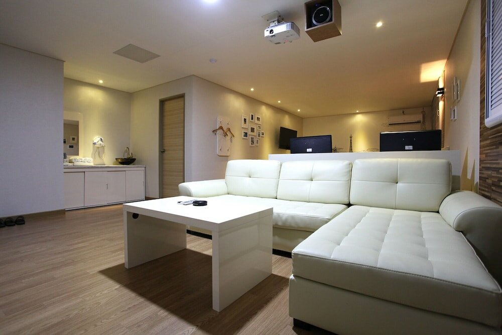 Фото Nonsan Mountain Hotel