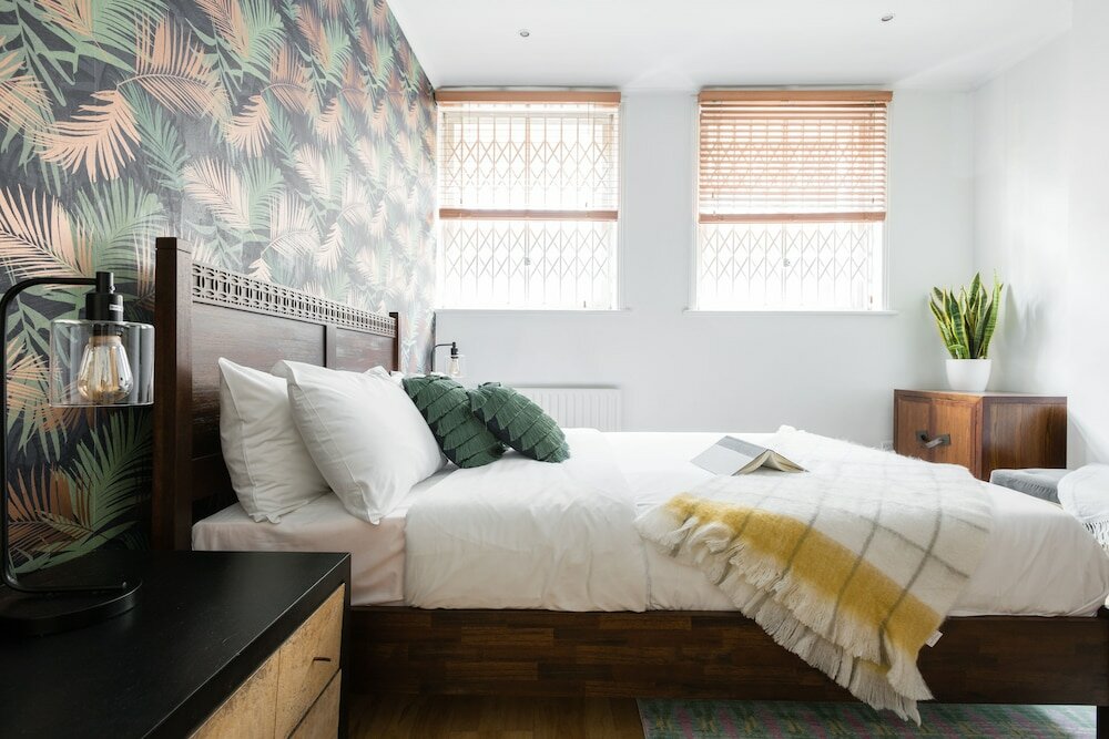 Фото The Bayswater Gardens - Bright & Central 3bdr Home in Bayswater