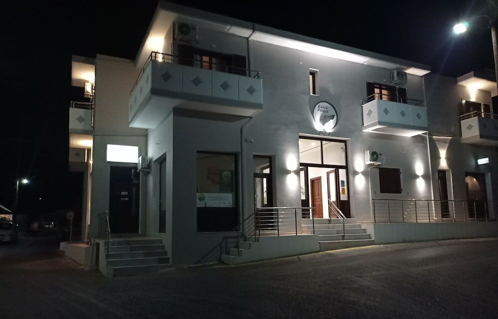 Фото отеля 1