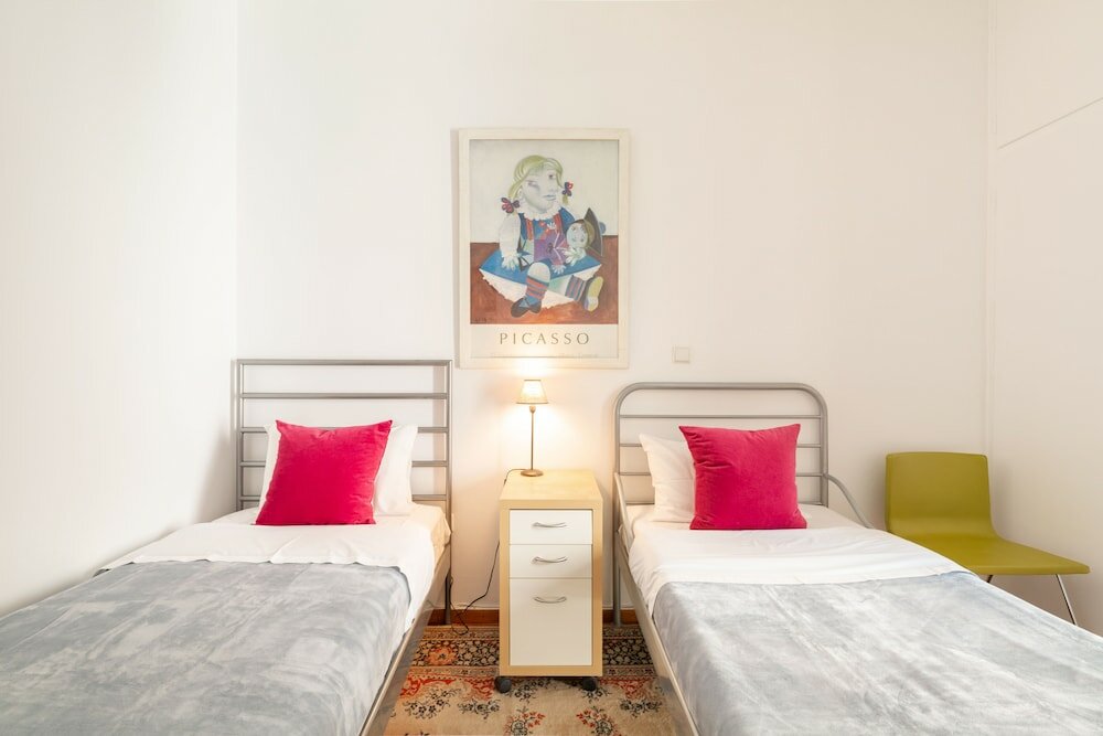 Фото Vibrant in Pangrati by Athenian Homes