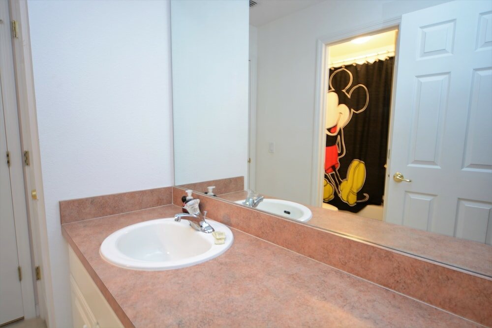 Фото 4726 4-bedroom Pool Home, cumbrian Lakes Kissimmee