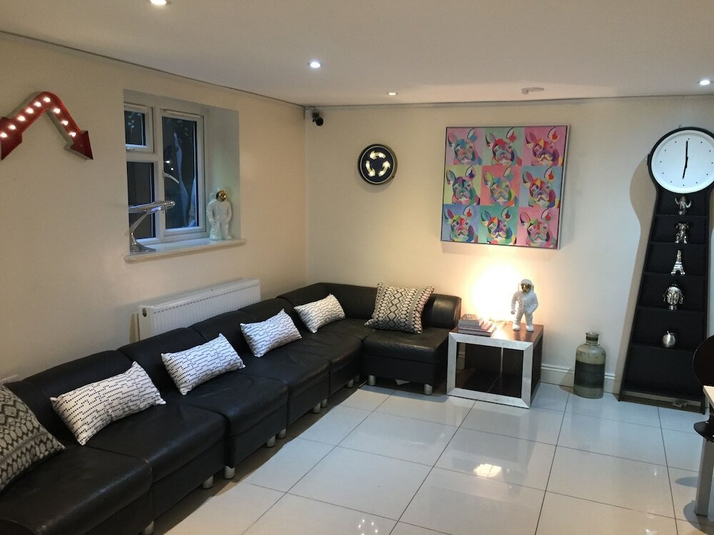 Фото Mapesbury Hostel