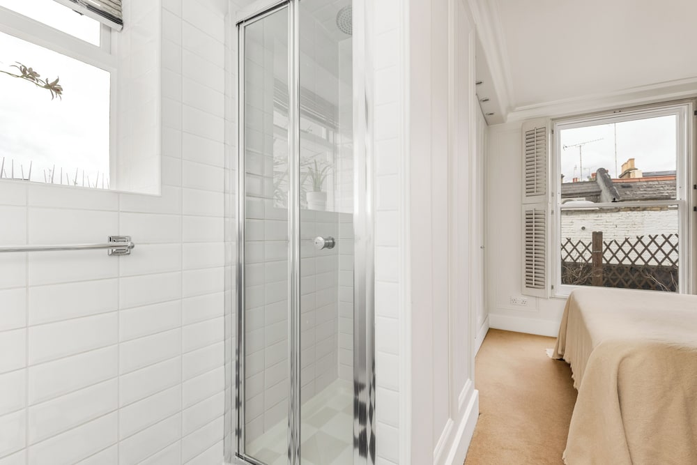 Фото The Kensington High Street Collection