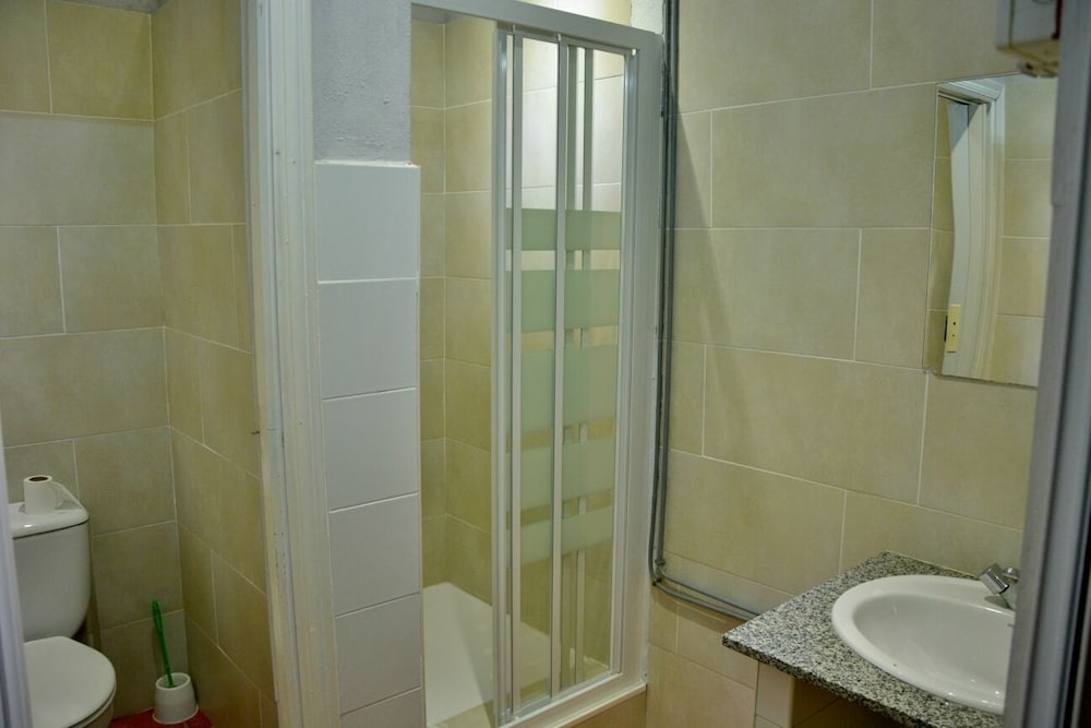 Фото Albergue La Estación - Hostel