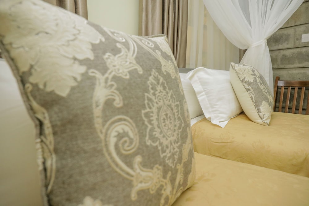 Фото Lake Olbolosat Resort Park Lodge