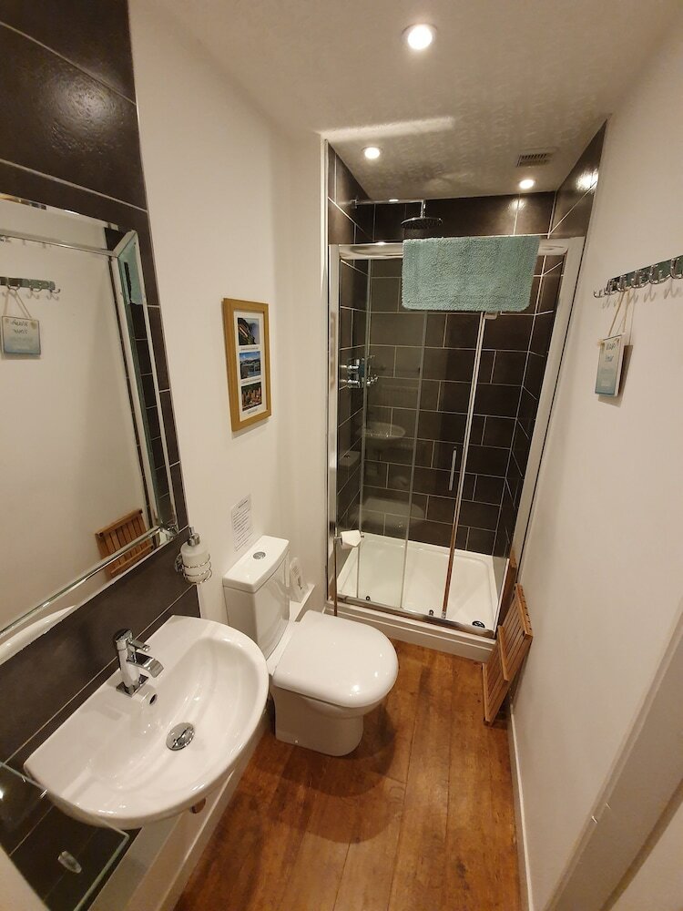 Фото Craig Eithin B & B Holyhead