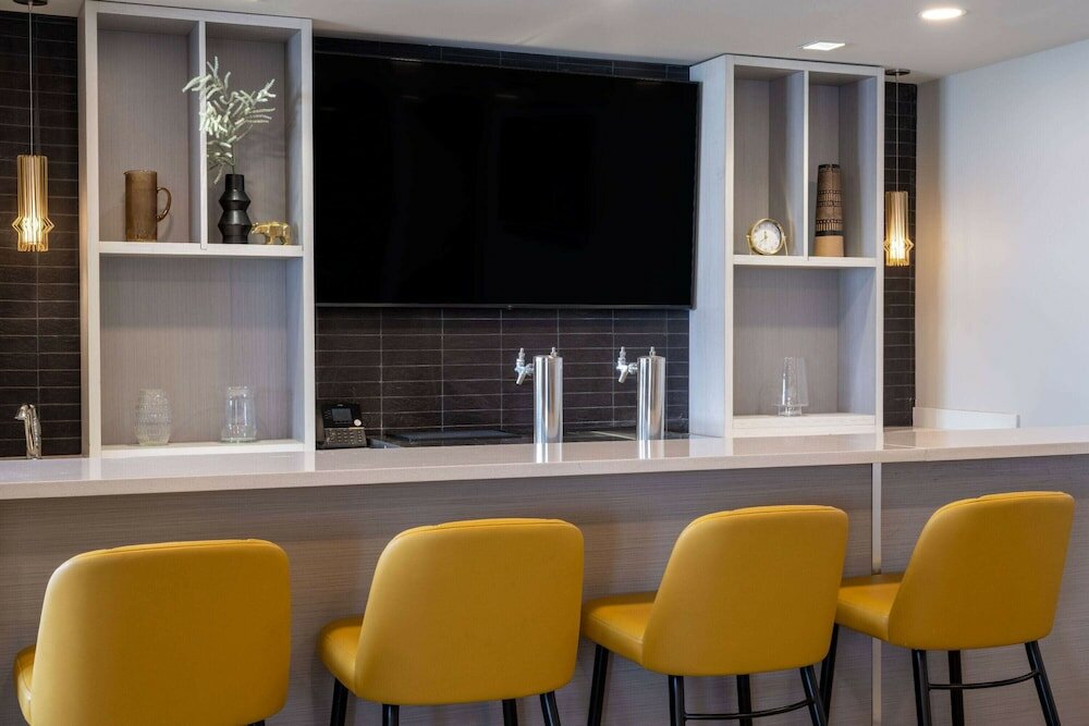 Фото Microtel Inn & Suites by Wyndham Kanata Ottawa West