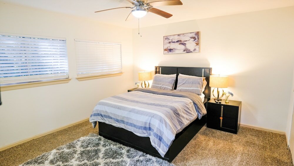 Фото 3Bdrm 2.5Bath 4Beds - Iah Arprt Spring