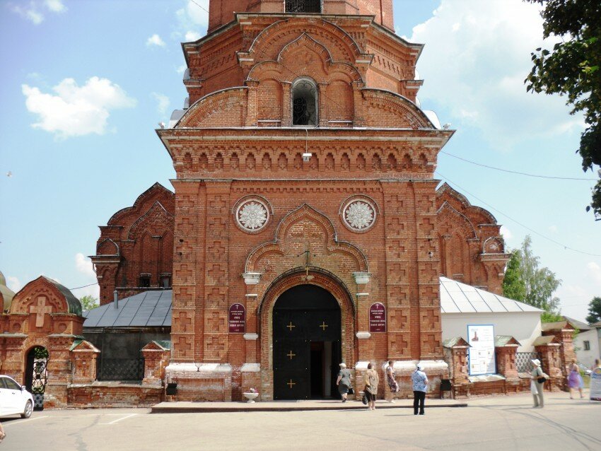 Тихвинский храм осенью Кунгур