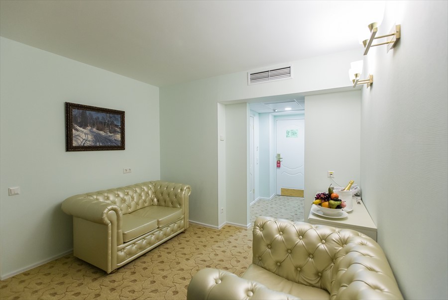 Фото Белое Дерево