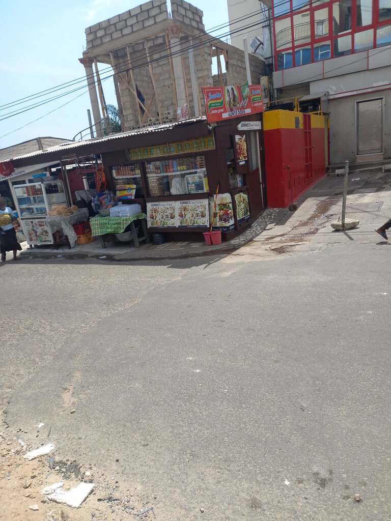 Grocery Doring's, Accra, photo