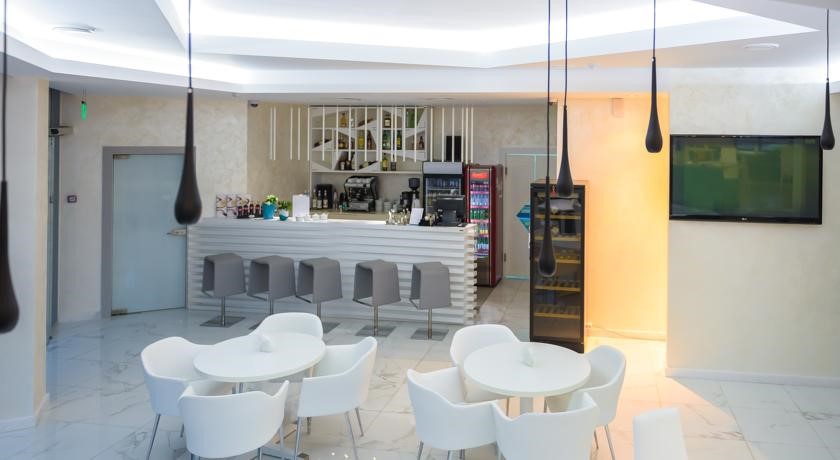 Фото Адриано