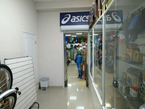Asics clearance marina square