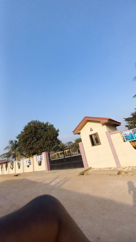 School St. Georges International School, Earth, photo