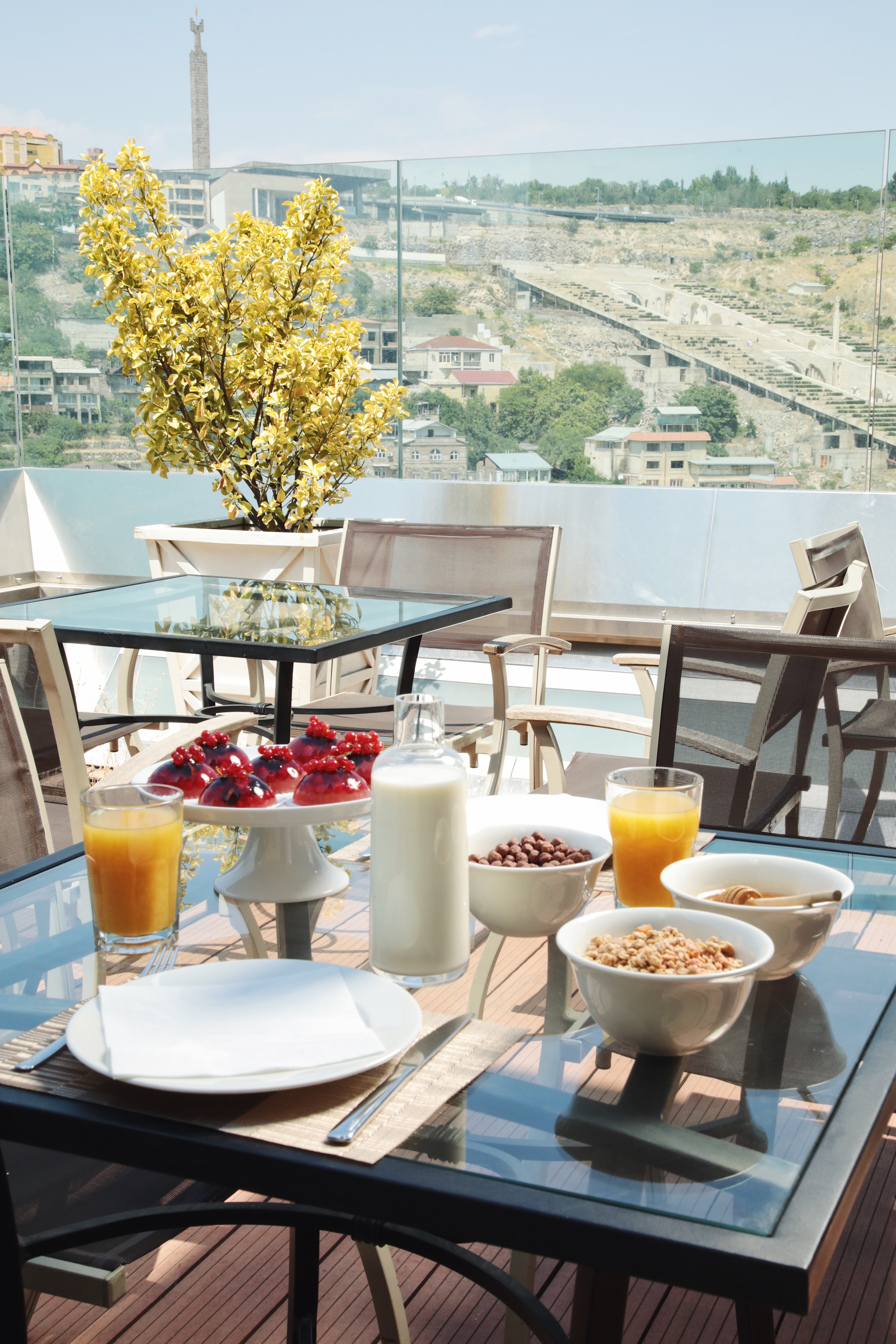 Фото Opera Suite Hotel