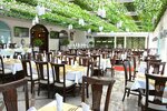 Yashar Palace (47, Jumeirah Street, Dubai), cafe