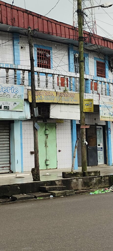 Dry cleaning Brenda Pressing, Douala, photo