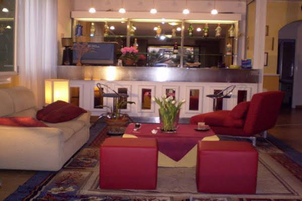 Фото Hotel Criss