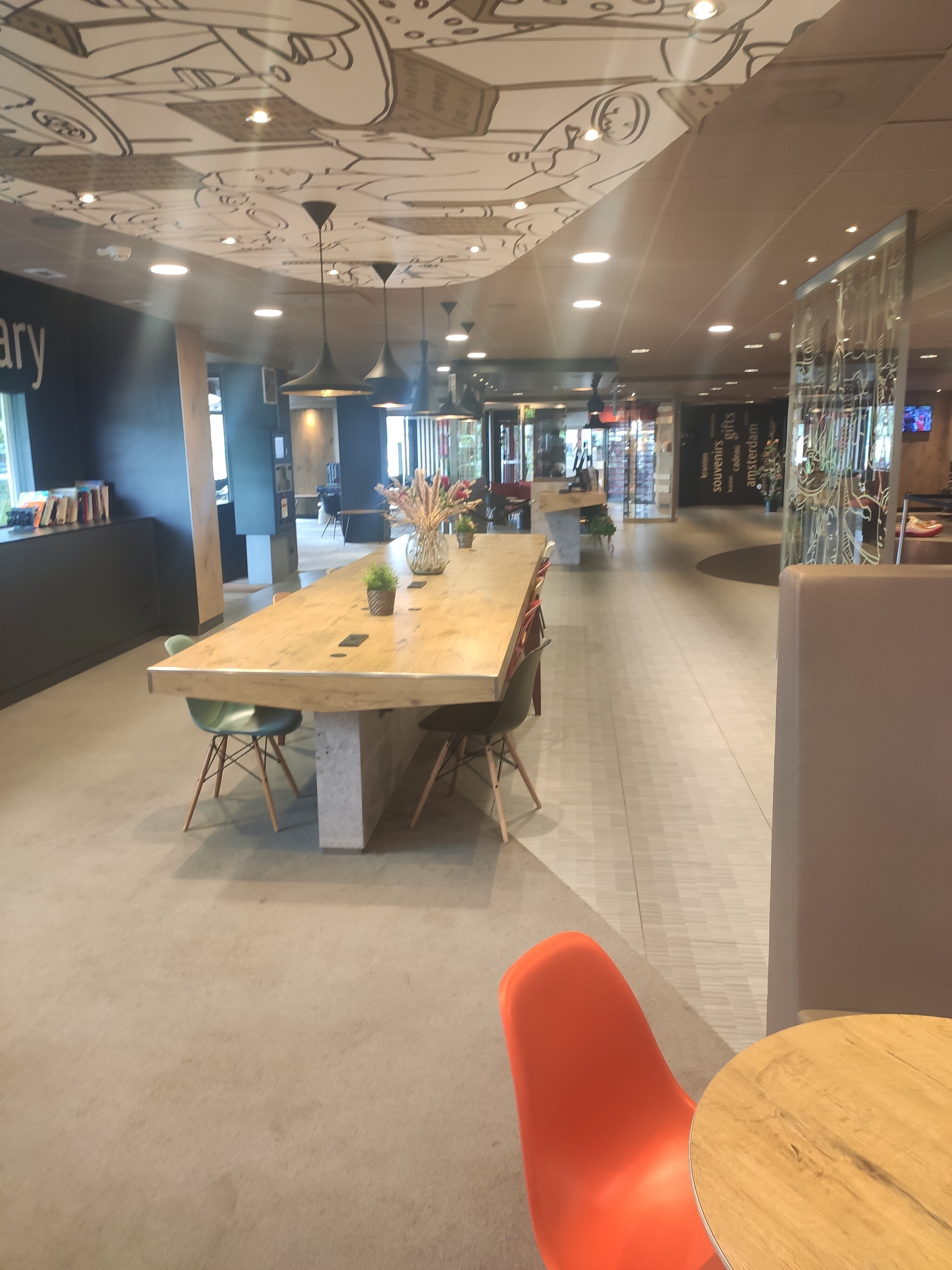 Фото Hotel ibis Schiphol Amsterdam Airport