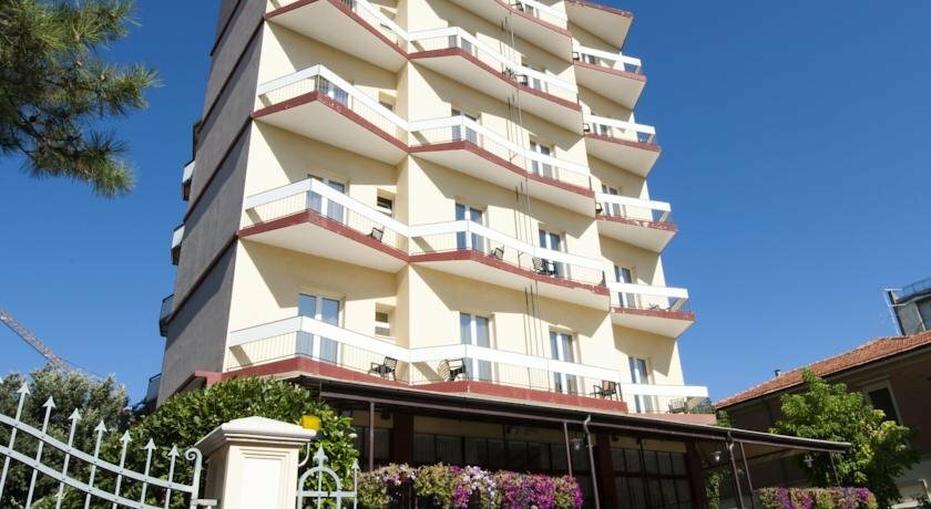 Фото Hotel Royal