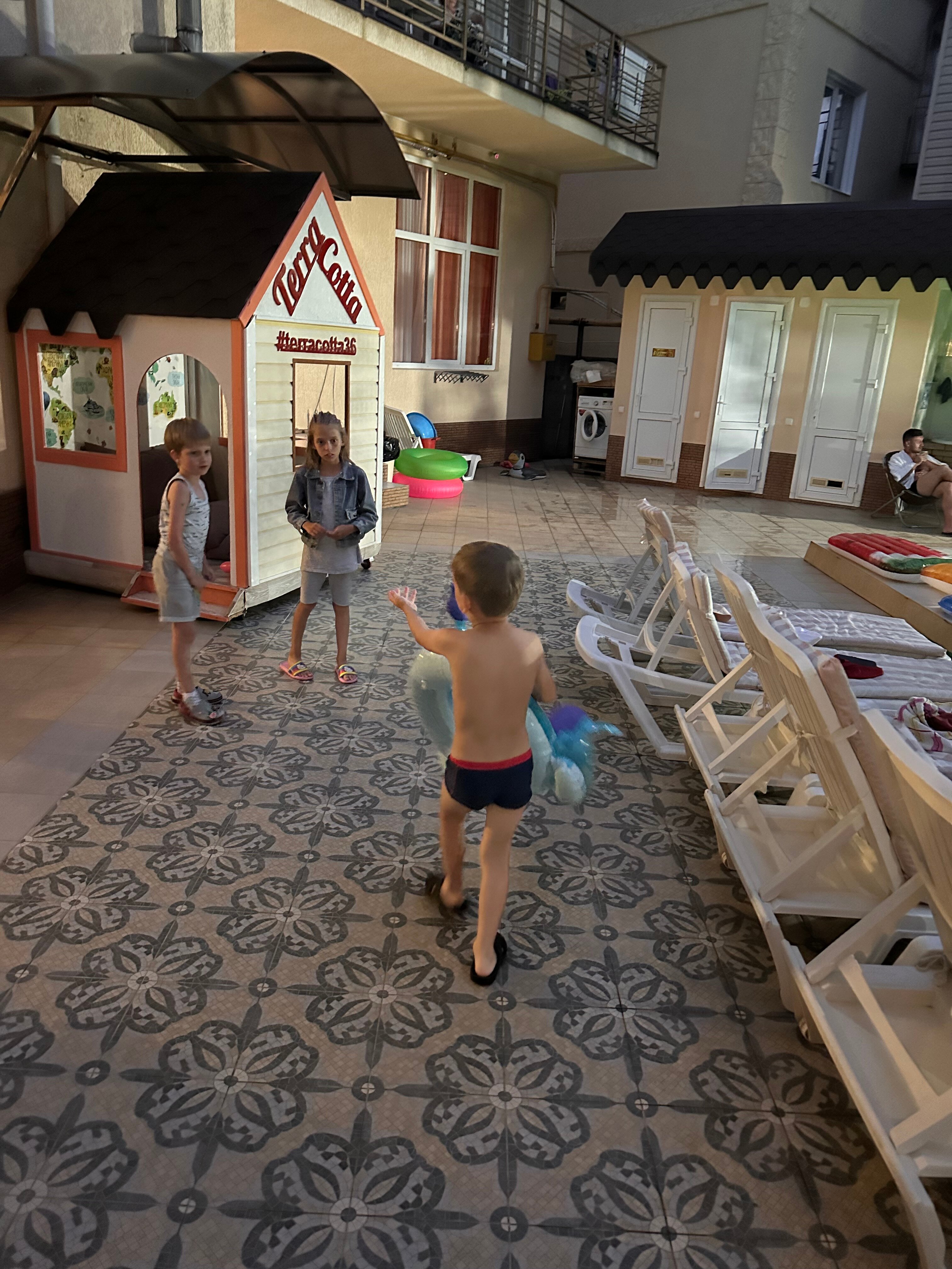 Фото Terra-Cotta