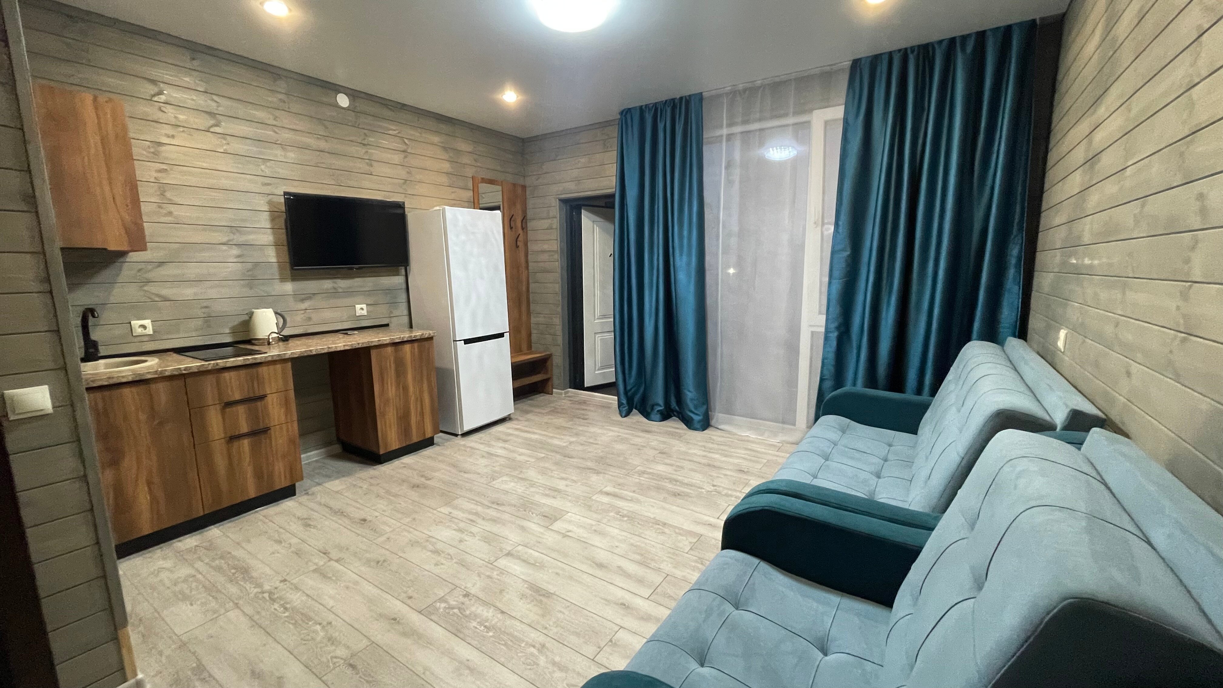 Фото Golden House