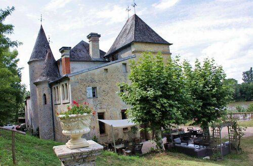 Гостиница Chateau De Courtebotte в Либурне