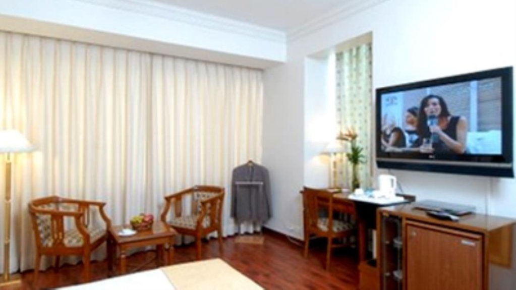 Фото Gemini Continental Lucknow