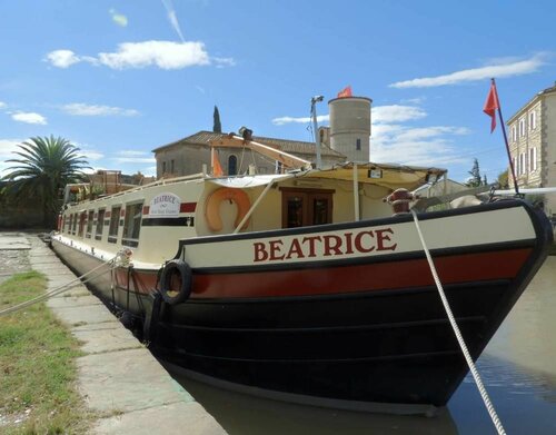 Гостиница Barge Beatrice cruises on the Canal du Midi