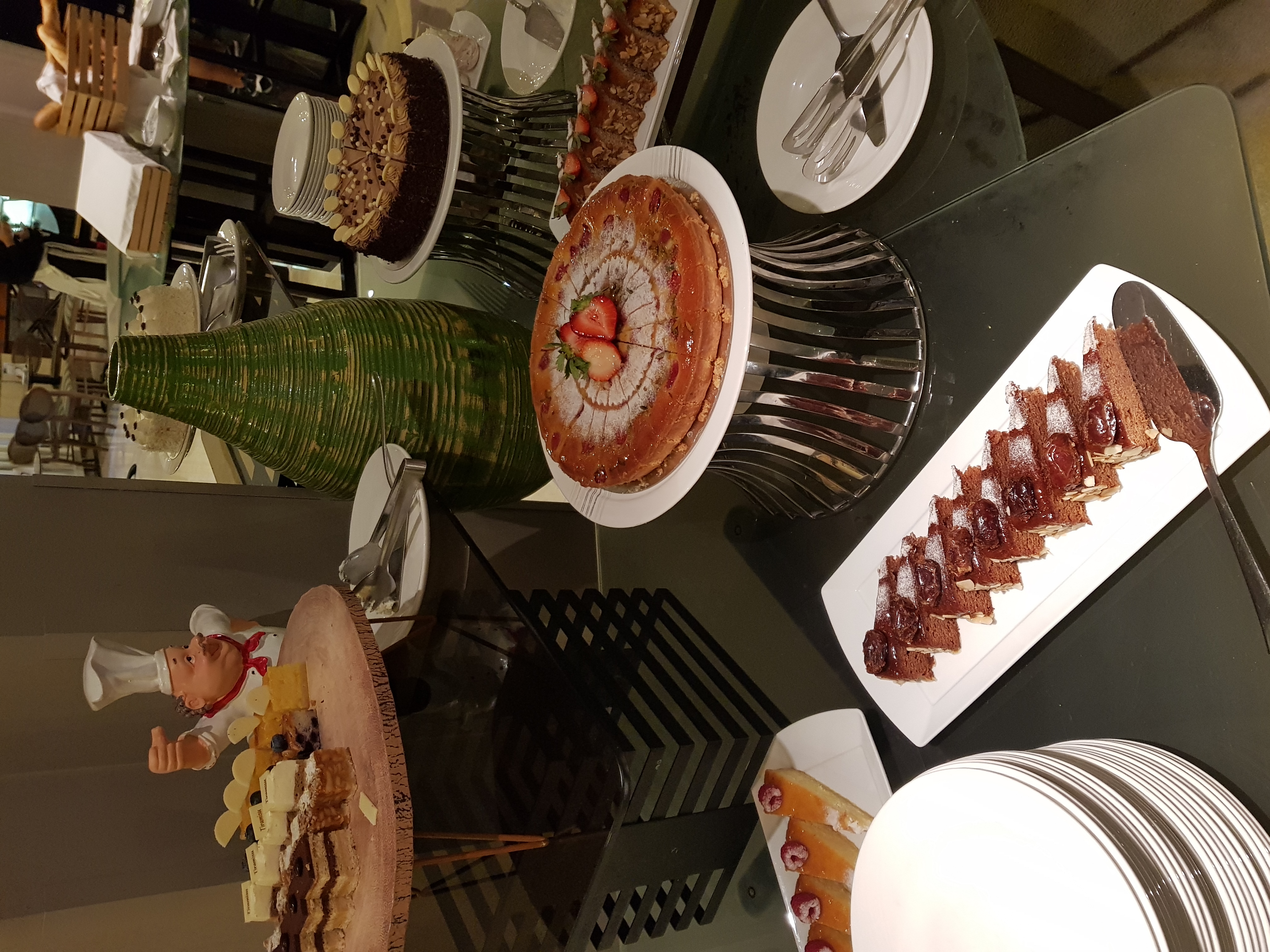 Фото Hotel Golden Tulip Bahrain