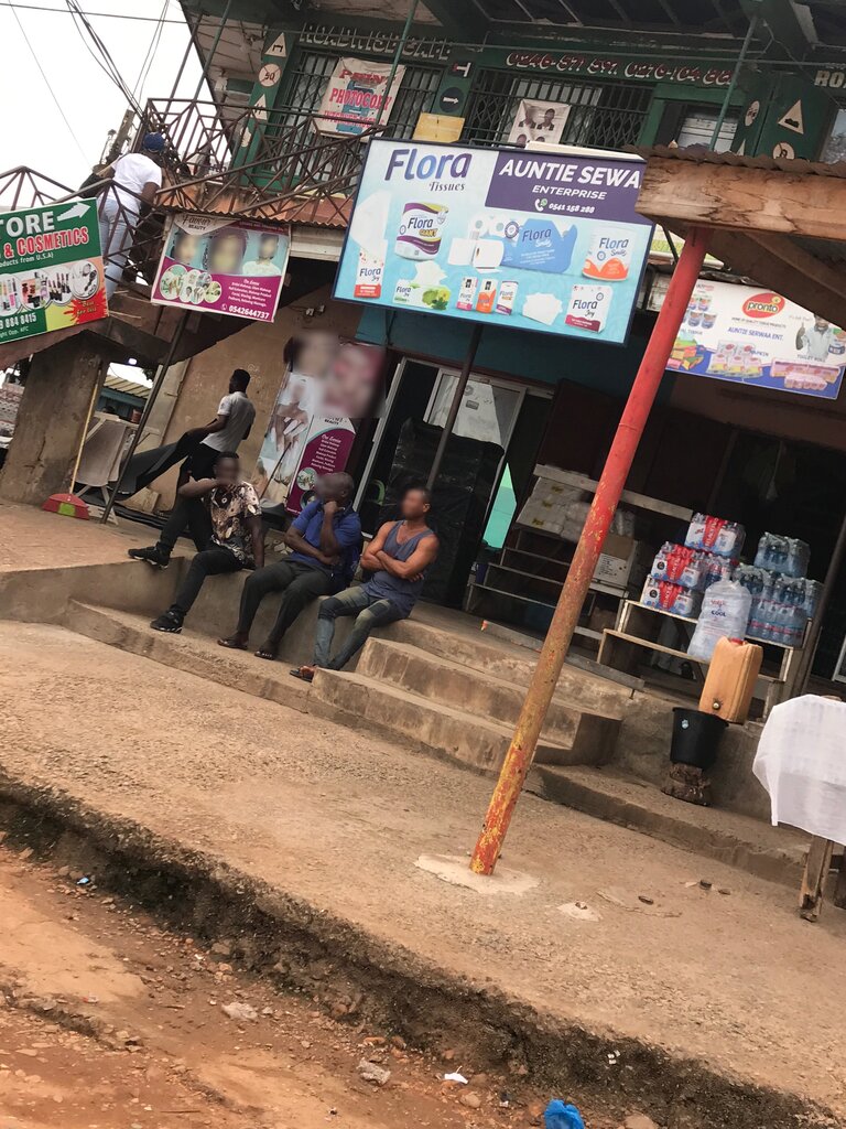 Restaurant Auntie Serwaa Ent, Accra, photo