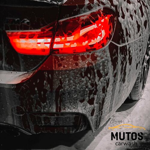 Hamma teshiklarda lanet fohishalar