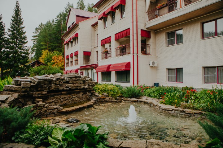 Фото отеля 2