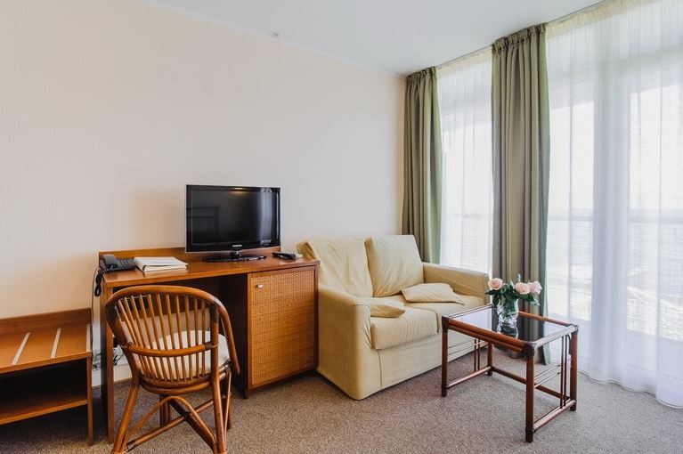 Фото Левант