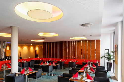 Внешний вид отеля Хилтон Гарден Инн Штутгарт Неккарпарк в Штутгарте, фото 5