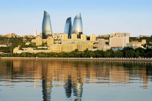 Гостиница Fairmont Baku Flame Towers в Баку