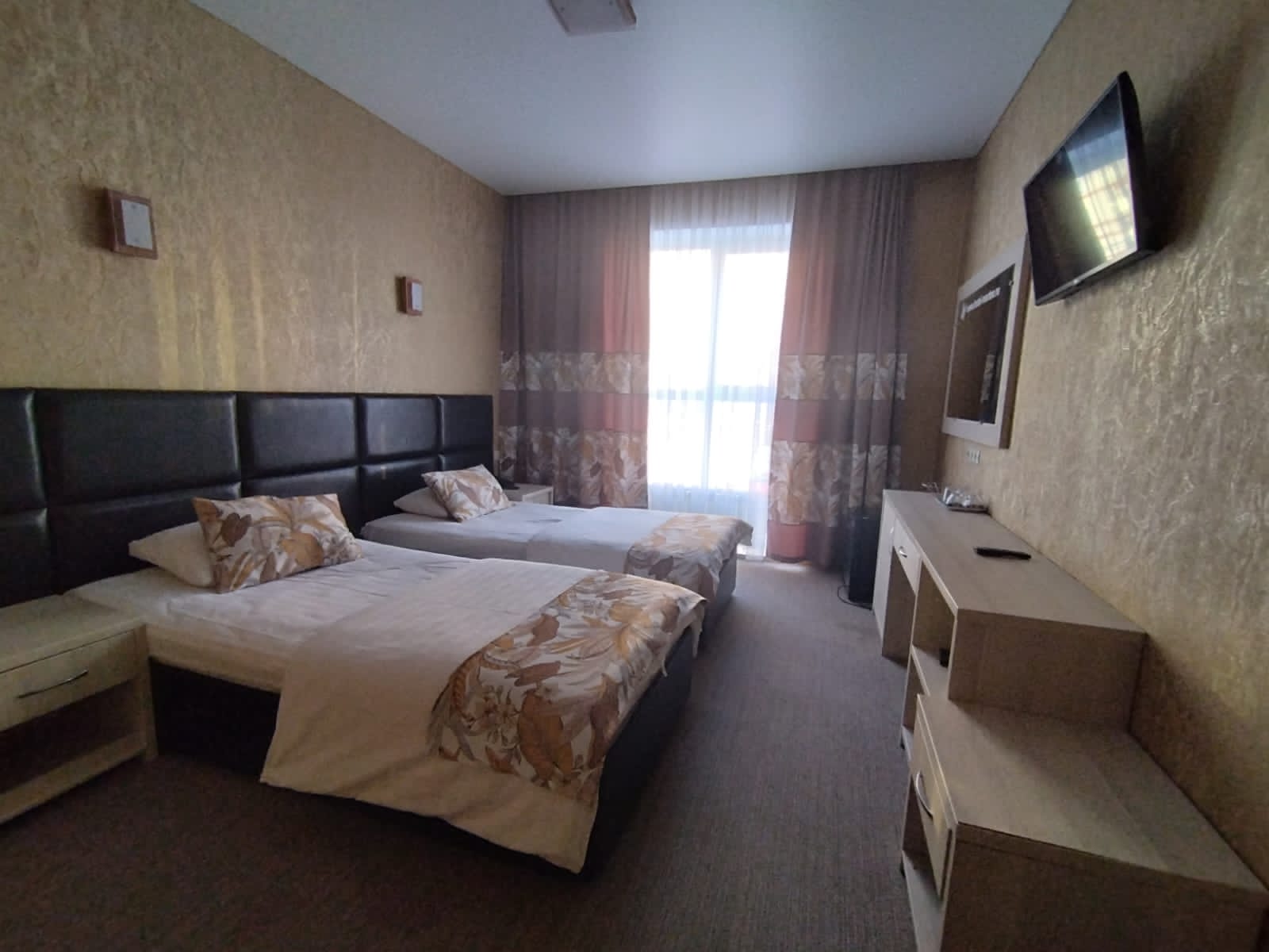 Фото Мартон Волга