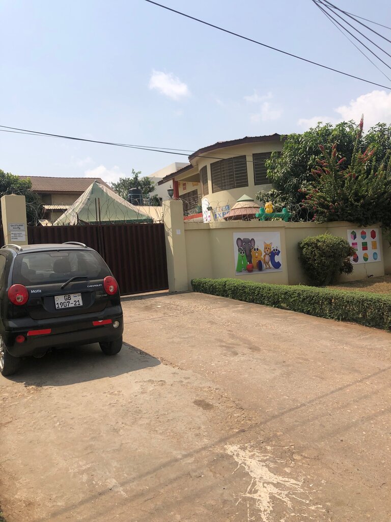 Kindergarten, nursery Mummy Day Care Centre, Accra, photo