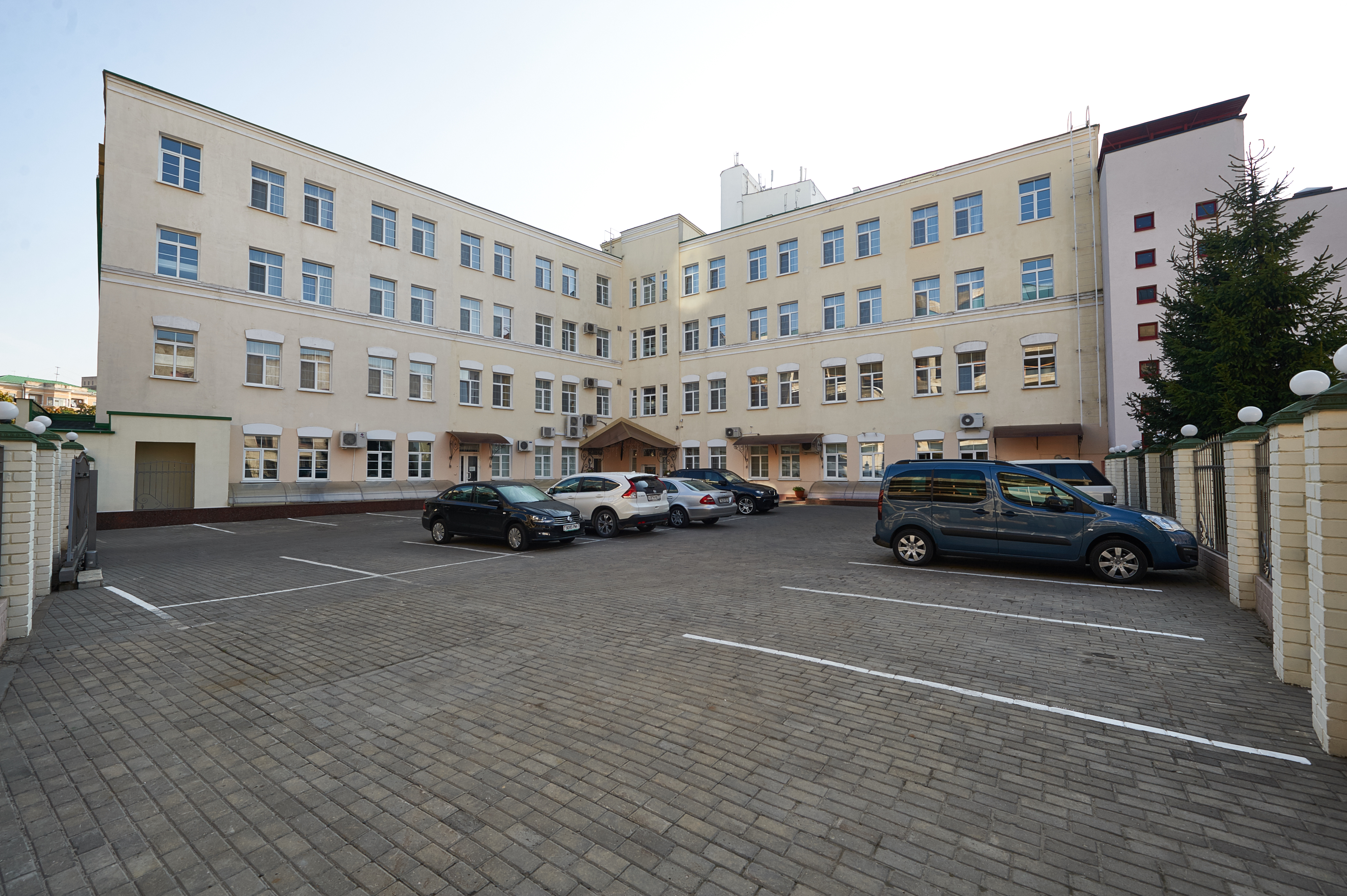 Фото Губернская