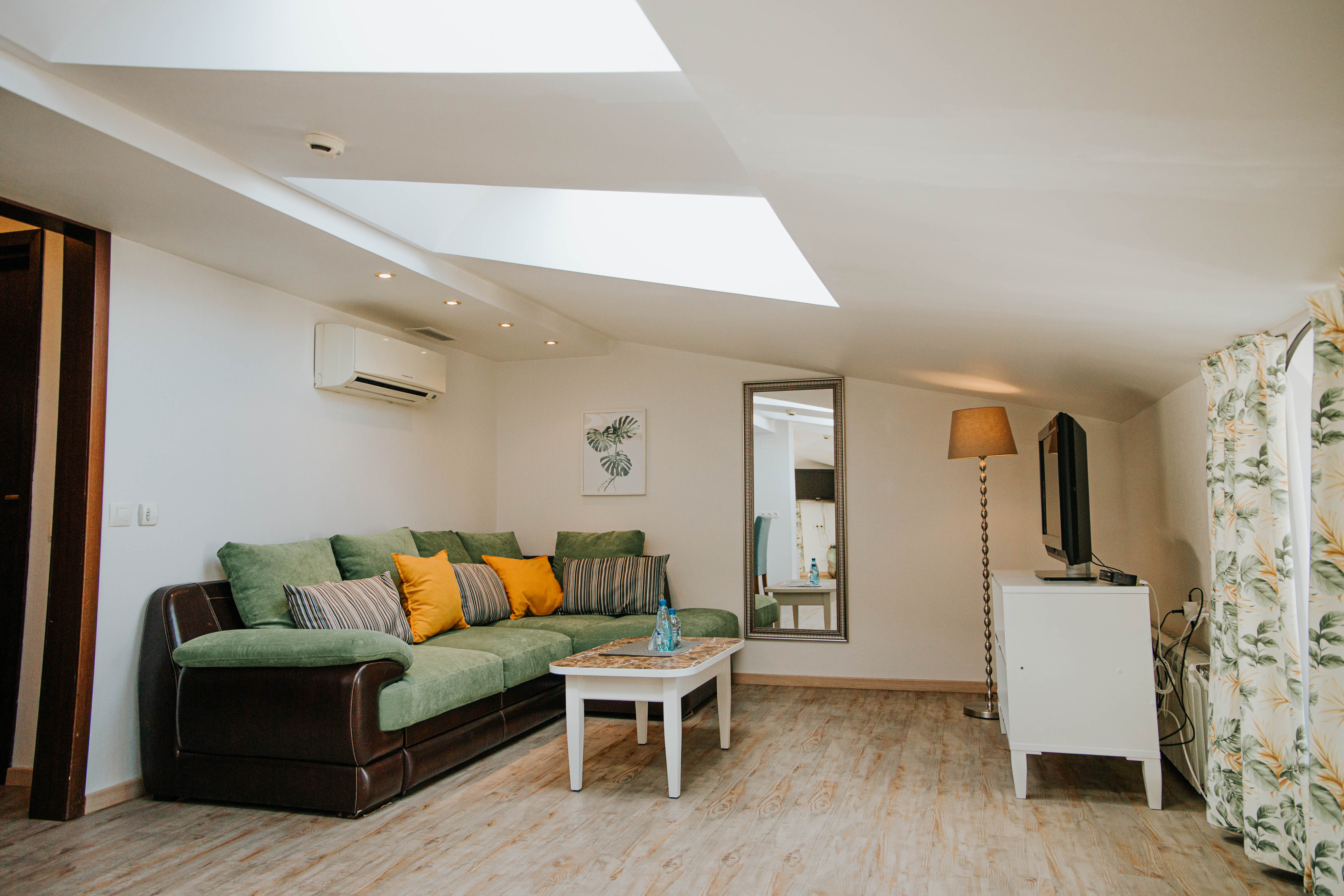 Фото Ломоносов