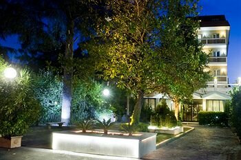 Фото Pinewood Hotel Rome